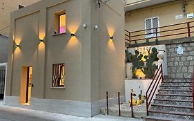 Krysos Luxury Rooms
